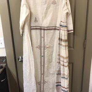 Injiri Bohemian Cream Embroidered Maxi Dress Sz 36 (item A54)